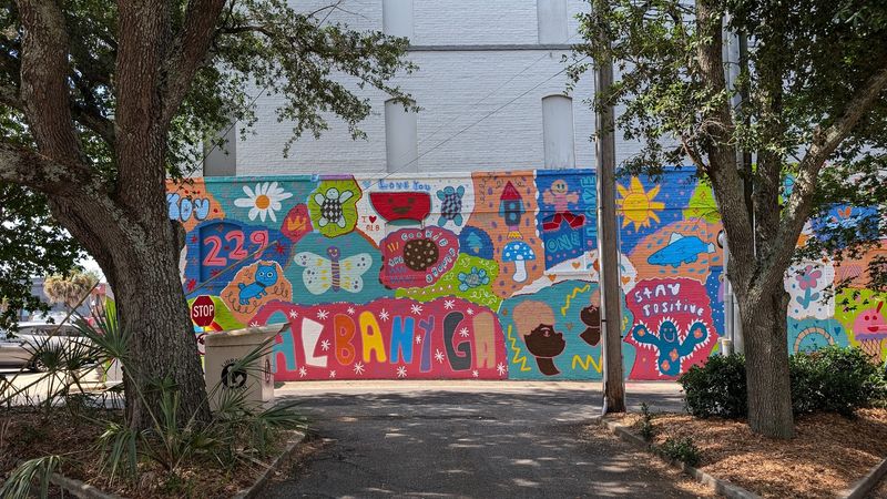 You May Be Surprised One Of America's Unhappiest Places Remains This Georgia Town - Decor Hint Why This City Still Deserves Attention And Compassion