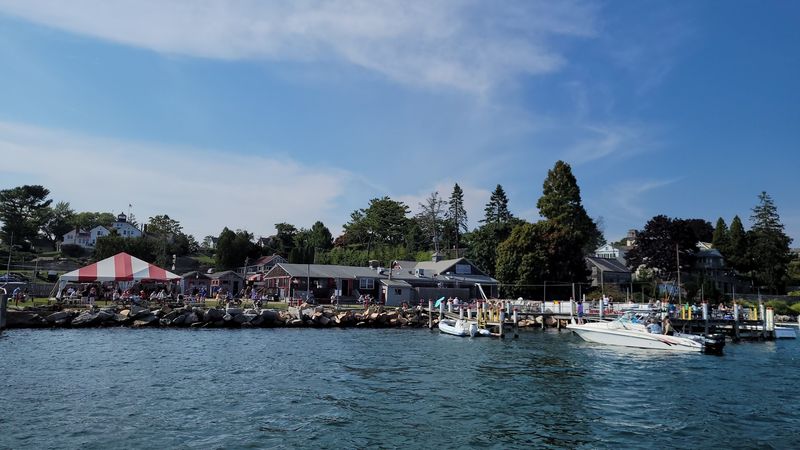 This Connecticut Fishing Village Is One Of The Coast's Best-Kept Secrets - Decor Hint Fishing Lobstering And Boatbuilding Shaped The Village