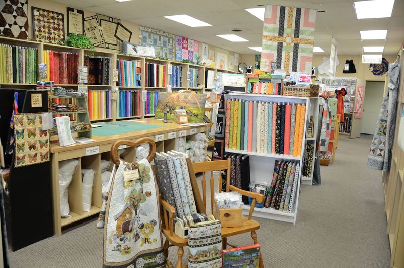 These 10 Illinois Fabric Shops Belong On Every Quilter's List - Decor Hint The Quilt Corner, Morton