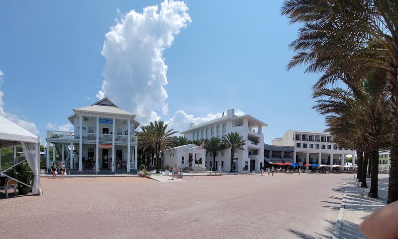This Once-Laid-Back Florida Beach Town Is Overwhelmed By Summer Crowds - Decor Hint The Truman Show Made This Place Famous Overnight