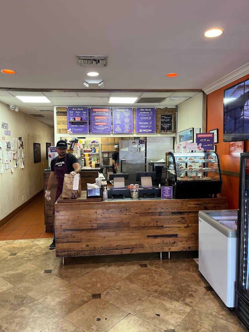 12 California Cafés Serving Acai And Smoothie Bowls That Look Almost Too Good To Eat - Decor Hint Ubatuba Açai, Tarzana, California