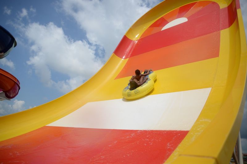 10 Water Slides With Different Thrill Levels