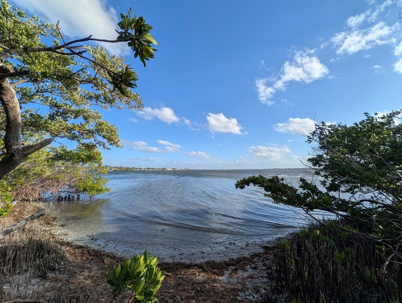 There Is A Quaint Florida Town So Affordable That Elders Wish They Had Moved Sooner - Decor Hint Nature Trails And Wild Spaces