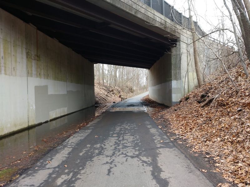 9 Of Connecticut's Longest Bike Trails With Surprisingly Beautiful Scenery - Decor Hint Farmington Canal Heritage Trail, Simsbury