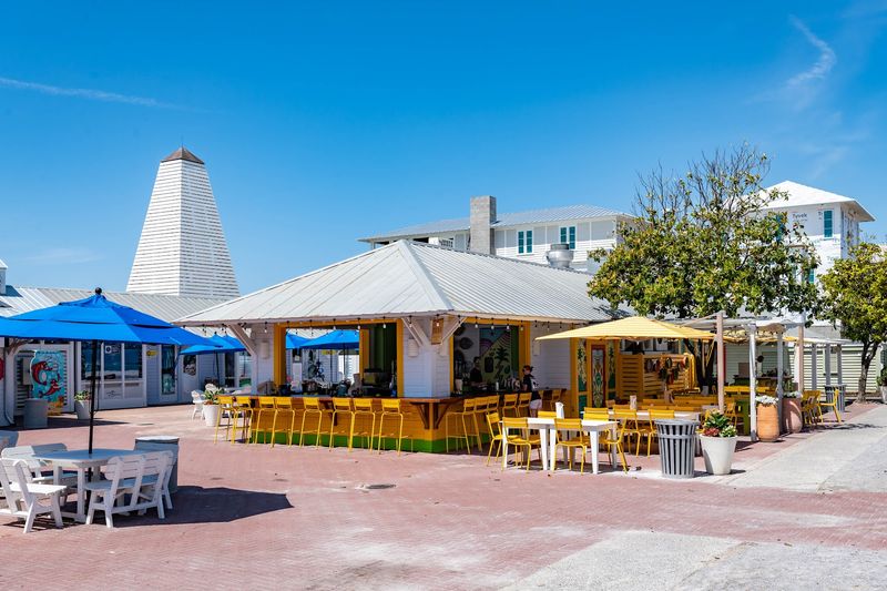 This Once-Laid-Back Florida Beach Town Is Overwhelmed By Summer Crowds - Decor Hint Central Square Is The Beating Heart Of The Town