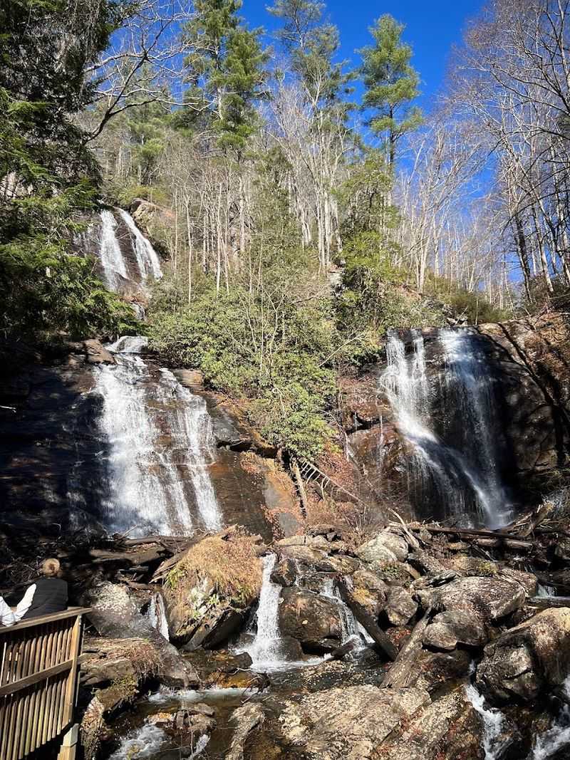 Anna Ruby Falls, Helen