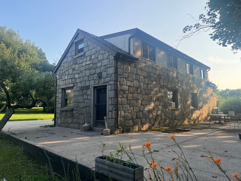 An Arts And Crafts Mansion Anchors The Grounds