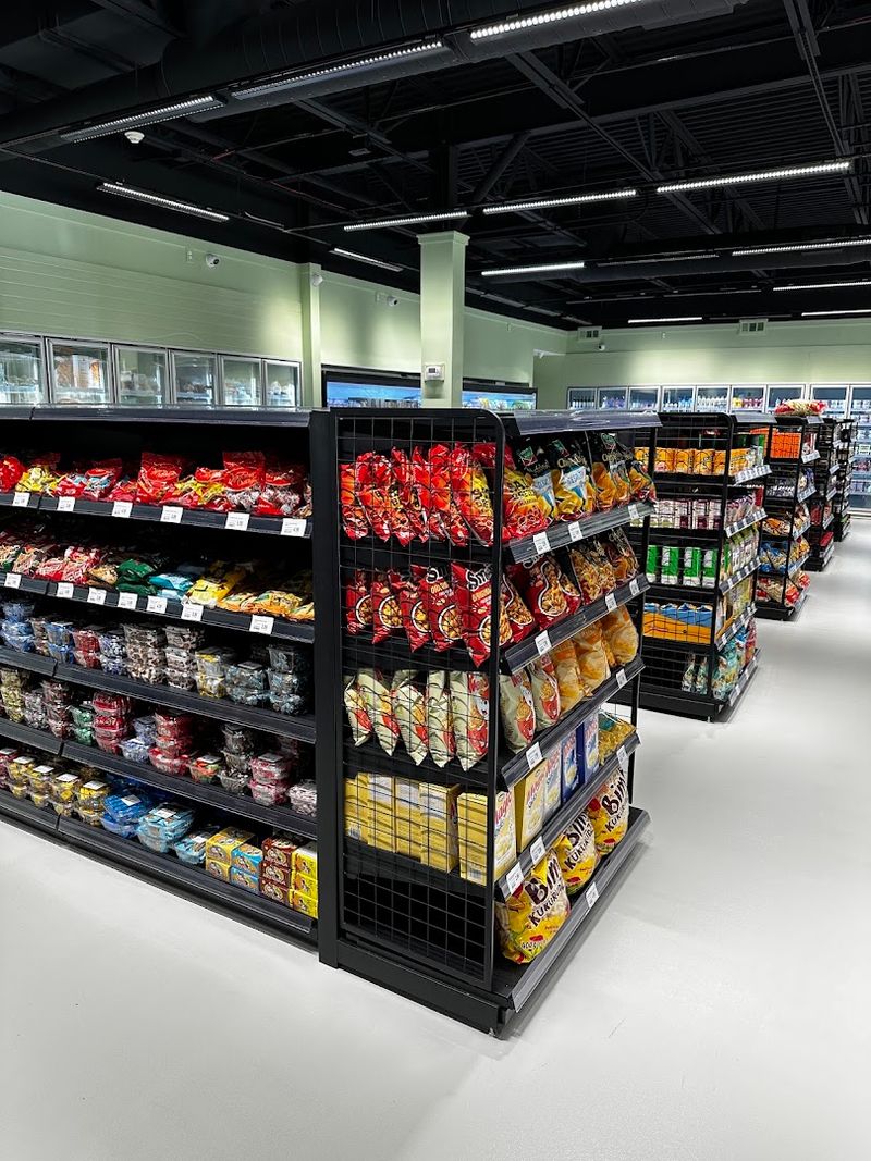 This Georgia European Market And Deli Feels Like A Mini Overseas Food Adventure - Decor Hint The Store Layout That Actually Makes Sense