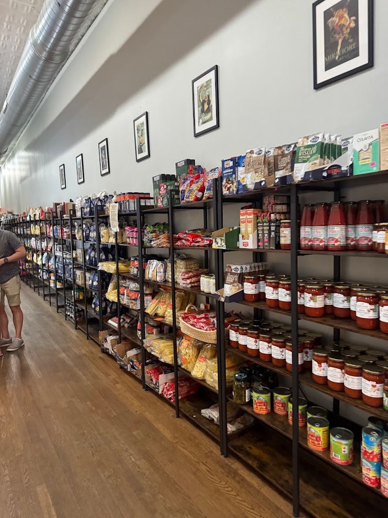 A Historic Italian Market Hides One Of Georgia's Most Beloved Pizzerias - Decor Hint The Market Shelves Are A Whole Other Adventure