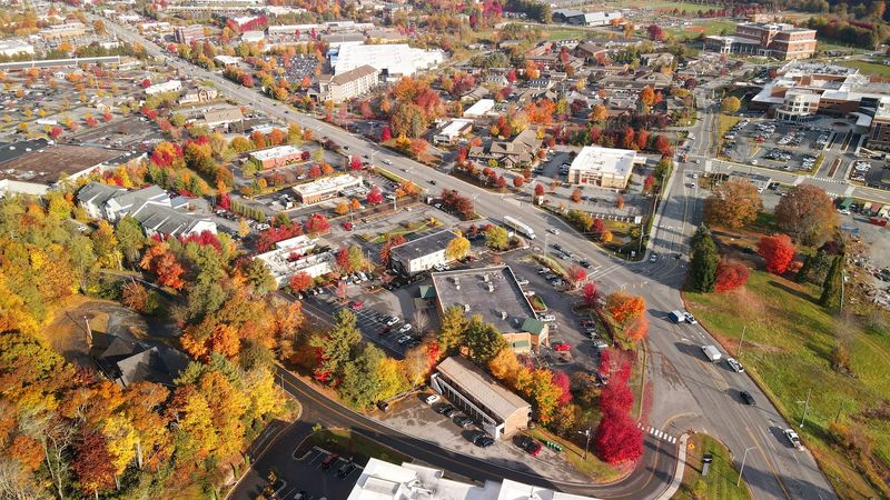 Fall Foliage Season Brings The Biggest Crowds Of All