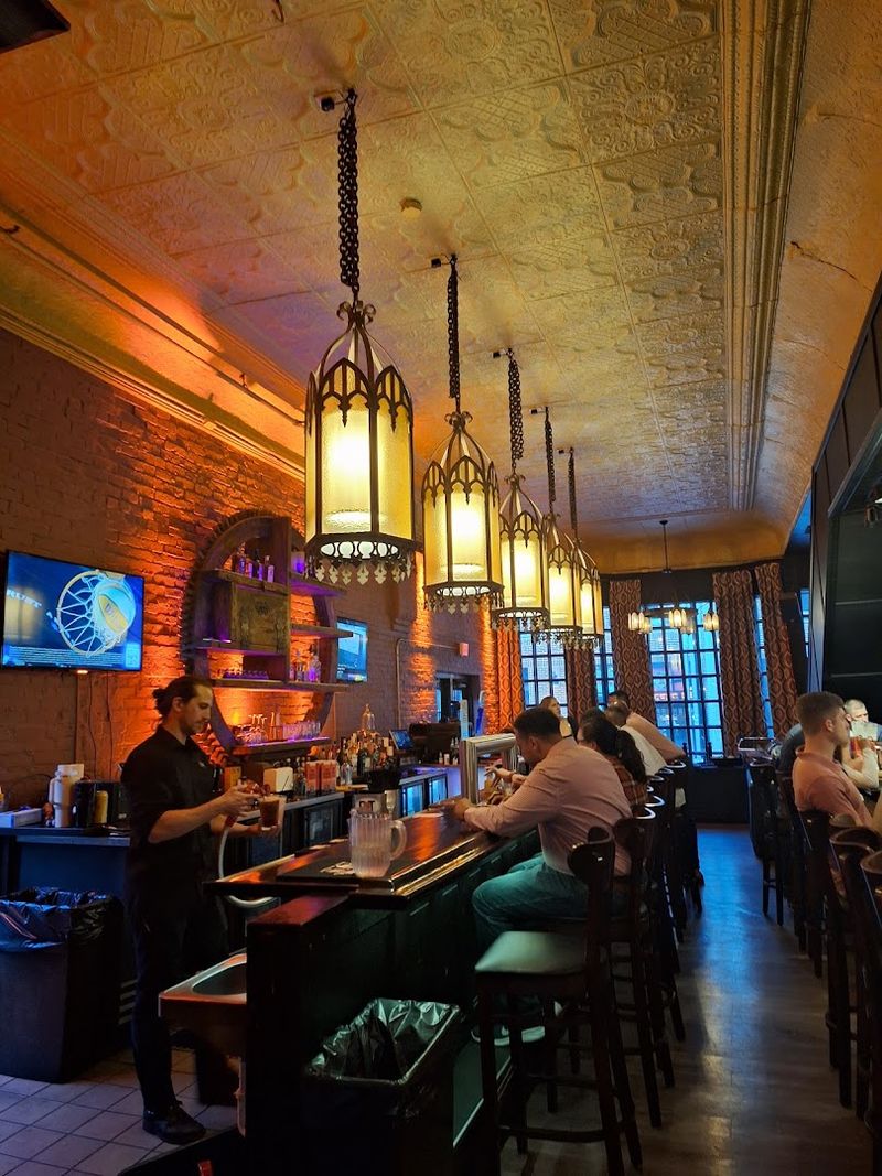 Seven Saints, Champaign