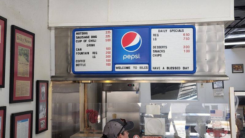 10 Tiny Hole-In-The-Wall Joints In North Carolina With A Massive Local Following - Decor Hint Bill's Hot Dogs