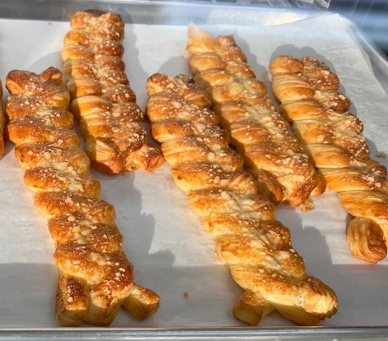 This Nebraska Bakery Turns Flaky Croissants Into A Full-Blown Morning Quest - Decor Hint Specialty Loaves Give Savory Shoppers A Reason To Stay