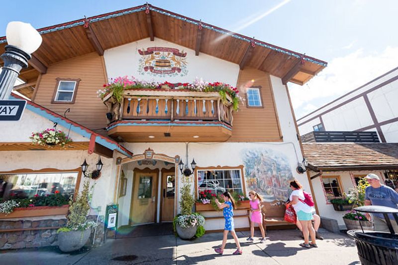 10 German Restaurants In Washington You Have To Visit At Least Twice - Decor Hint Ludwig's German Restaurant, Leavenworth
