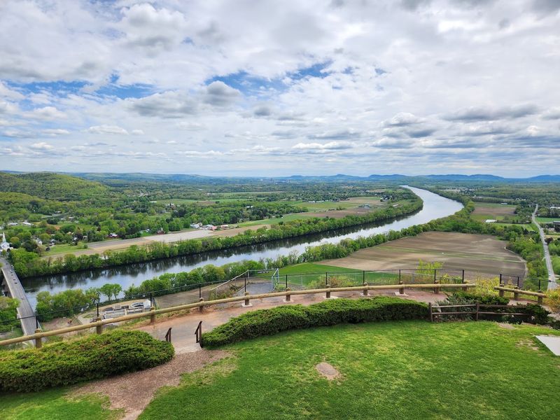 Mount Sugarloaf State Reservation, South Deerfield