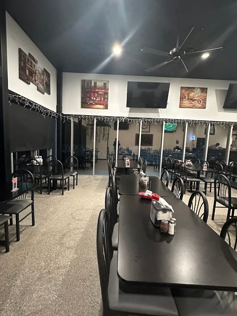 Caniglia's A Mano, Papillion, Nebraska