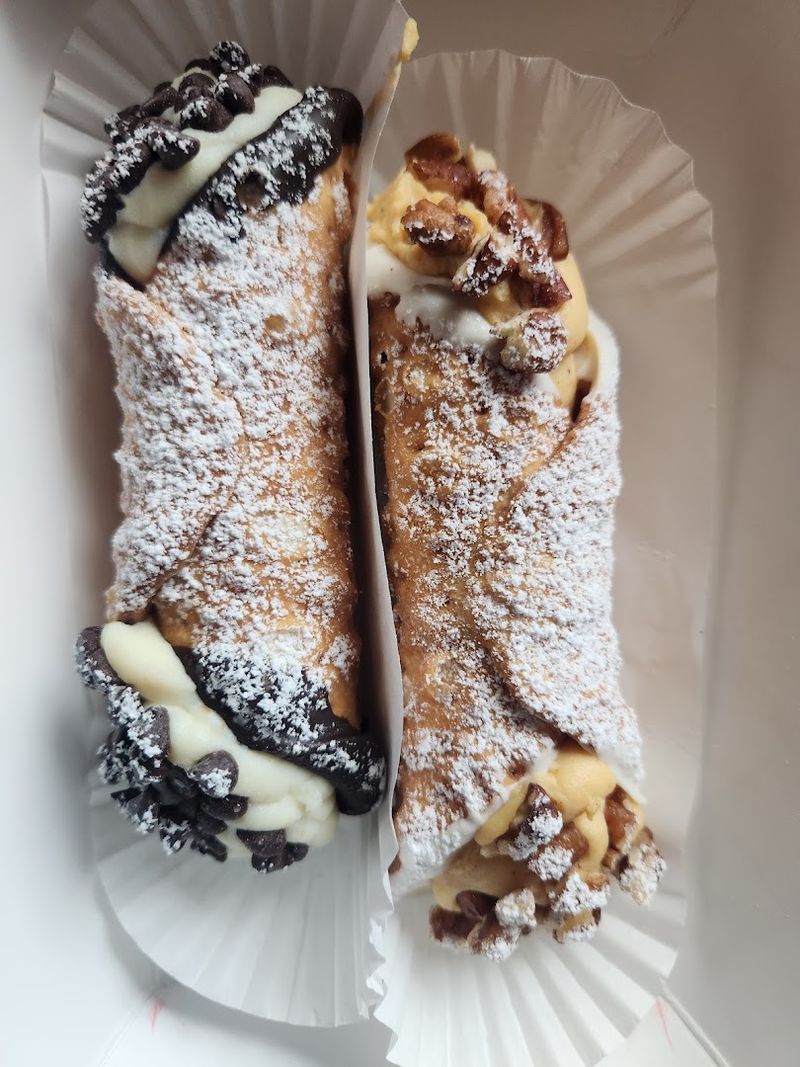 9 Italian Bakeries And Sweet Shops In Idaho Serving Cannoli And Other Old-World Favorites - Decor Hint Bella Biscotteria Artisan Italian Bakery, Eagle
