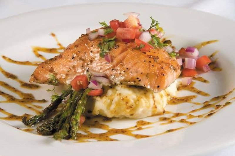 These 11 Historic Kentucky Restaurants Still Serve Dishes Passed Down Through Generations - Decor Hint Historic Boone Tavern Hotel And Restaurant, Berea