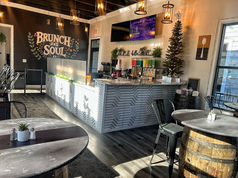 The Complete Guide To Kentucky's 15 Most Charming Family-Owned Southern Dining Experiences - Decor Hint Brunch & Soul