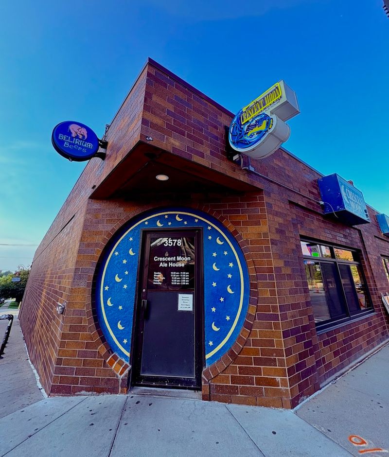 Crescent Moon, Omaha 