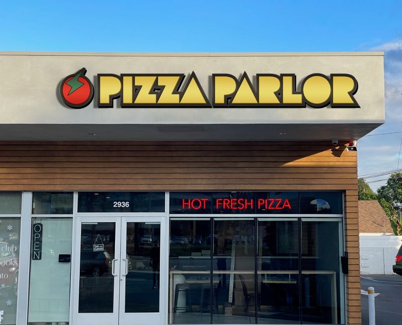 Pizza Parlor LB, East Long Beach
