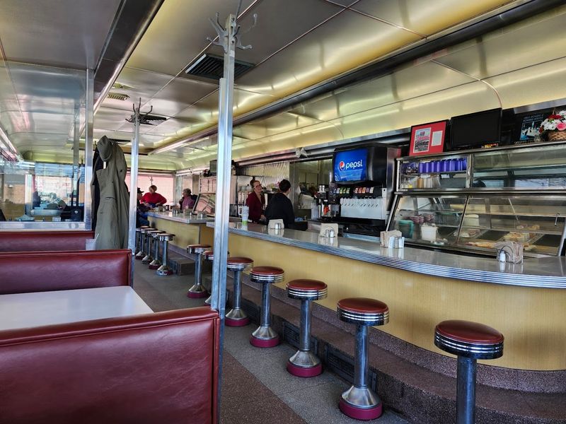 Zip's Diner, Dayville