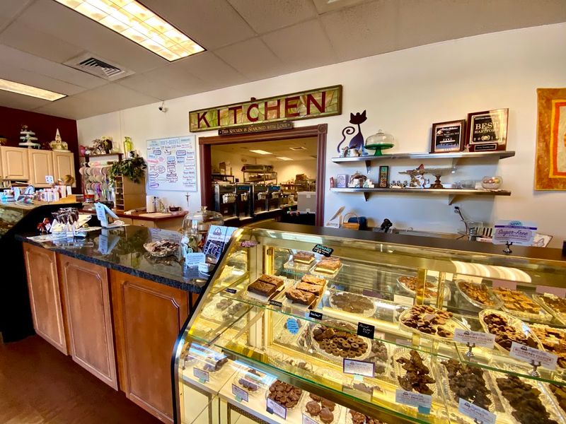10 Amazing Under-The-Radar Restaurants In Connecticut Serving Amazing Gluten-Free Comfort Food - Decor Hint Divine Treasures, Manchester