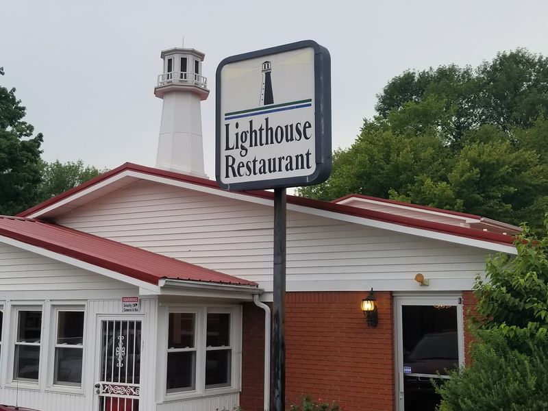 10 Kentucky Restaurants So Remote They Turn The Drive Into Part Of The Journey - Decor Hint Lighthouse Restaurant, Edmonton