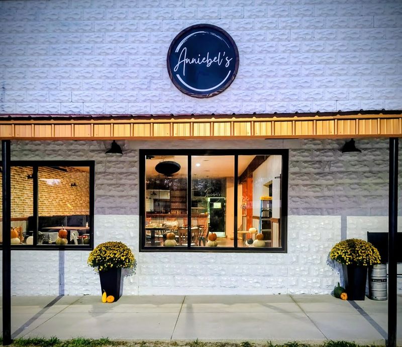 Anniebel's, Goehner