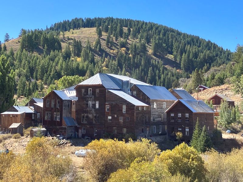 8 Historic Ruins in Idaho That Deserve A Spot On Your Bucket List - Decor Hint Silver City Historic District