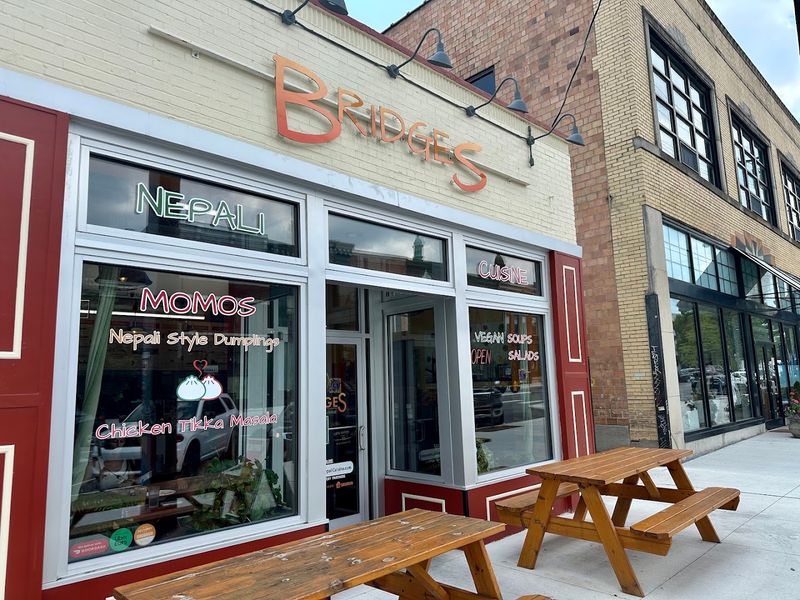 Bridges Nepali Cuisine, Covington