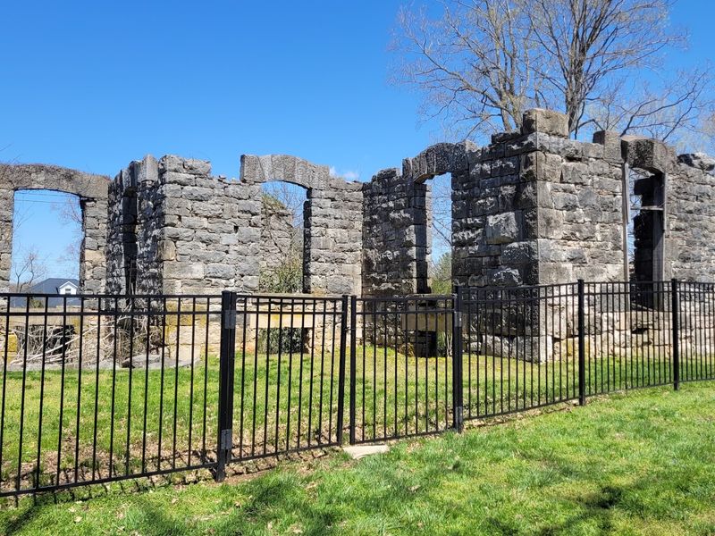 9 Historic Kentucky Ruins That Belong On Your Bucket List - Decor Hint Bell's Tavern