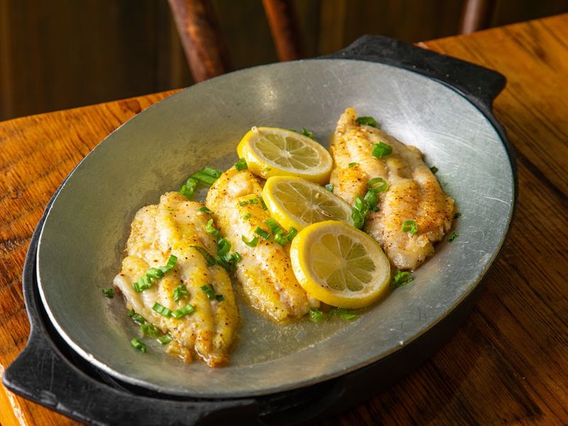 9 Louisiana Restaurants Serving The Flavors The State Is Known For - Decor Hint Middendorf's Manchac, Akers