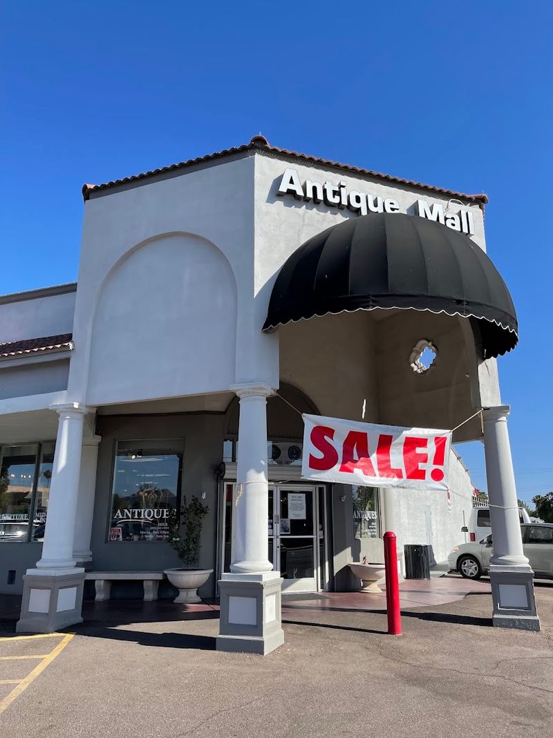 Antique Gatherings, Phoenix