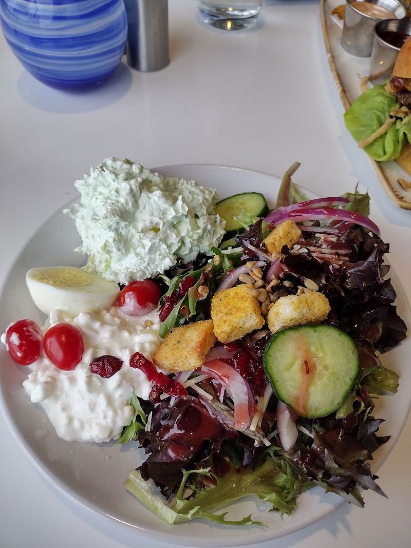 The Salad Bar Is A Real Deal