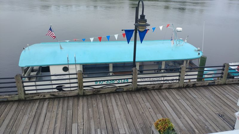 Save The Live Music Cruise For A More Relaxed Evening
