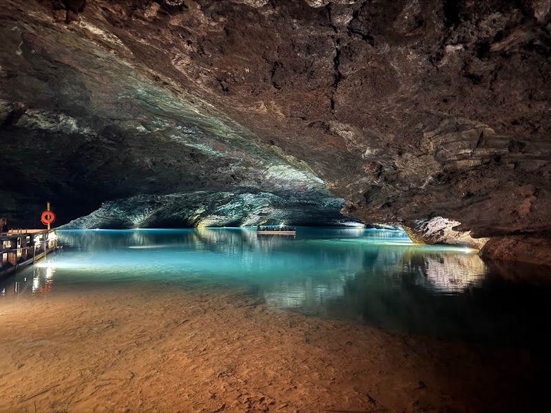 The Lost Sea, Sweetwater