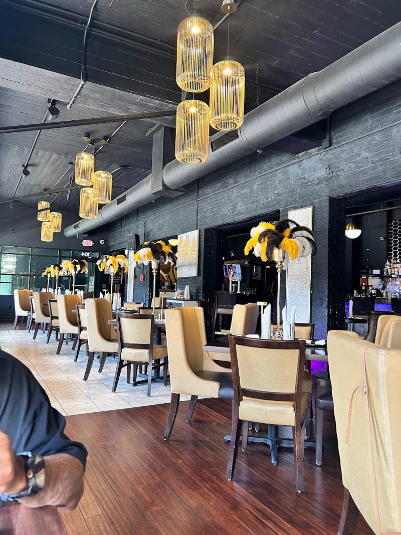 The Complete Guide To Kentucky's 15 Most Charming Family-Owned Southern Dining Experiences - Decor Hint Dasha Barbour's @ E. Main