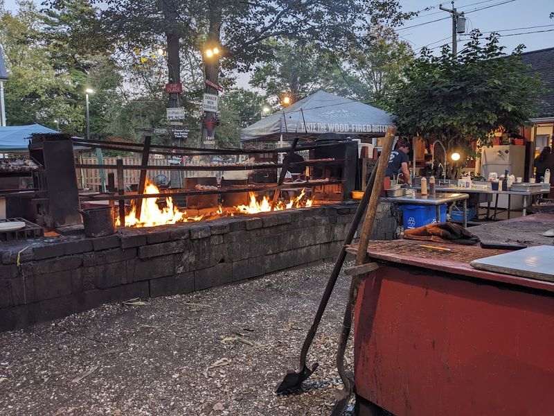 10 Connecticut Restaurants So Hidden The Drive There Becomes Part Of The Adventure - Decor Hint The Place, Guilford