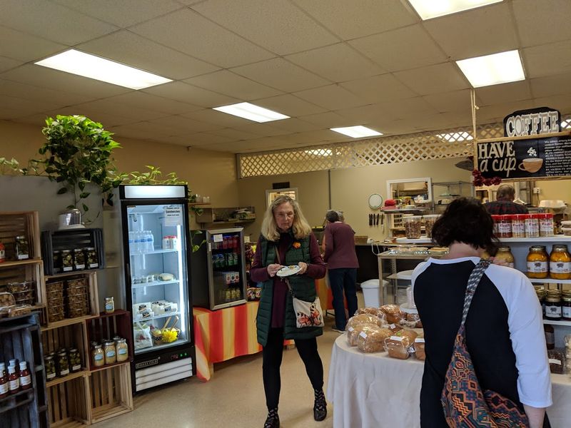 This North Carolina Amish-Style Bakery Turns Saturdays Into Donut Day, And Locals Know To Show Up Early - Decor Hint Columbus Gets A Weekend Treat Worth Planning Around