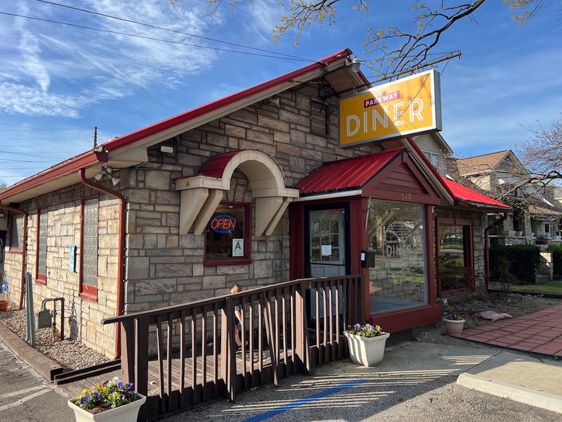 Parkway Diner