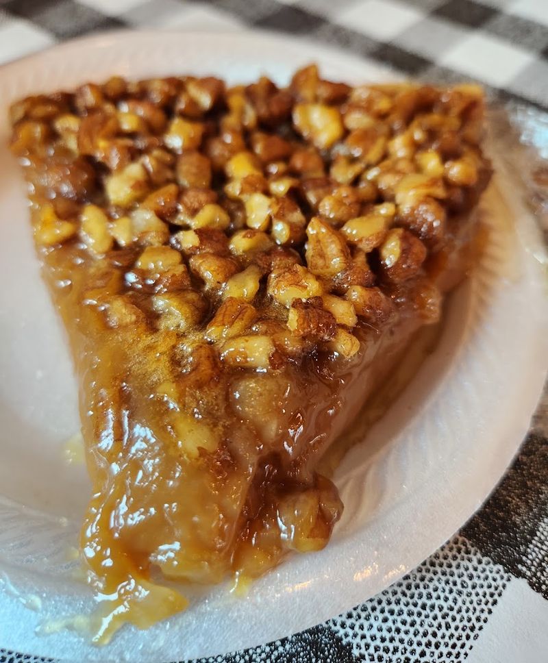 This Georgia Country Store Is Packed With Bulk Deals And Homemade Goods - Decor Hint Homemade Pies Worth Rearranging Your Entire Road Trip For