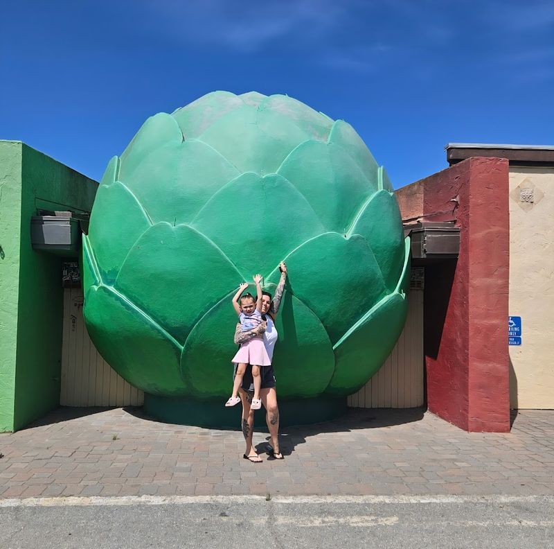 10 Of California's Strangest And Most Unforgettable Festivals You Have To See At Least Once - Decor Hint Castroville Artichoke Festival, Monterey County