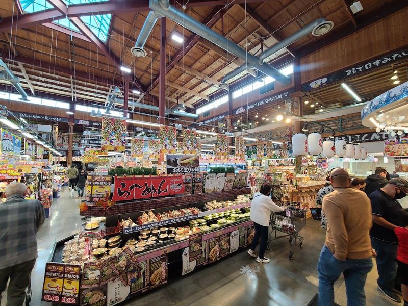 California's Largest Japanese Market Spans 45,000 Square Feet