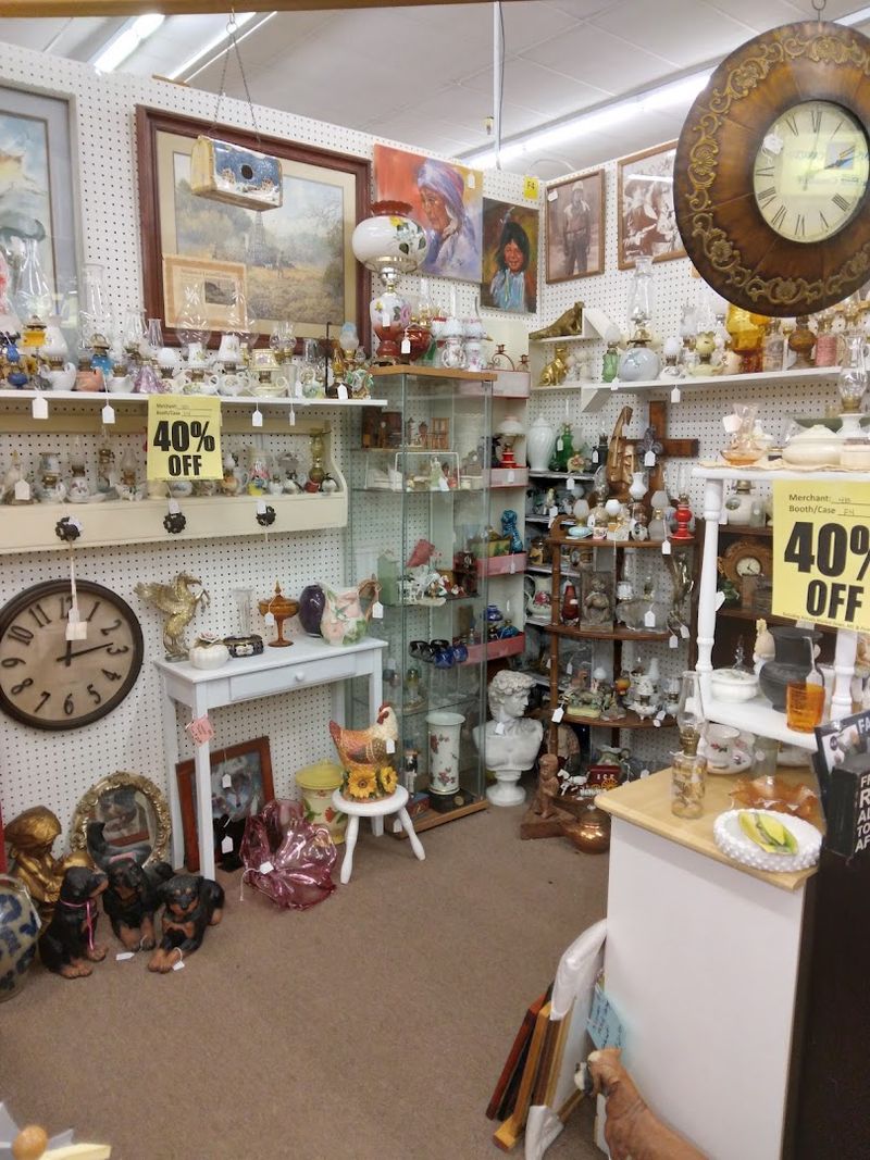 Main Street Antique Mall, Mesa