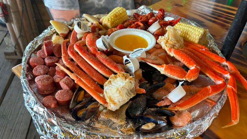 12 Top-Rated Seafood Restaurants In All Of Georgia - Decor Hint The Original Crab Shack, Tybee Island