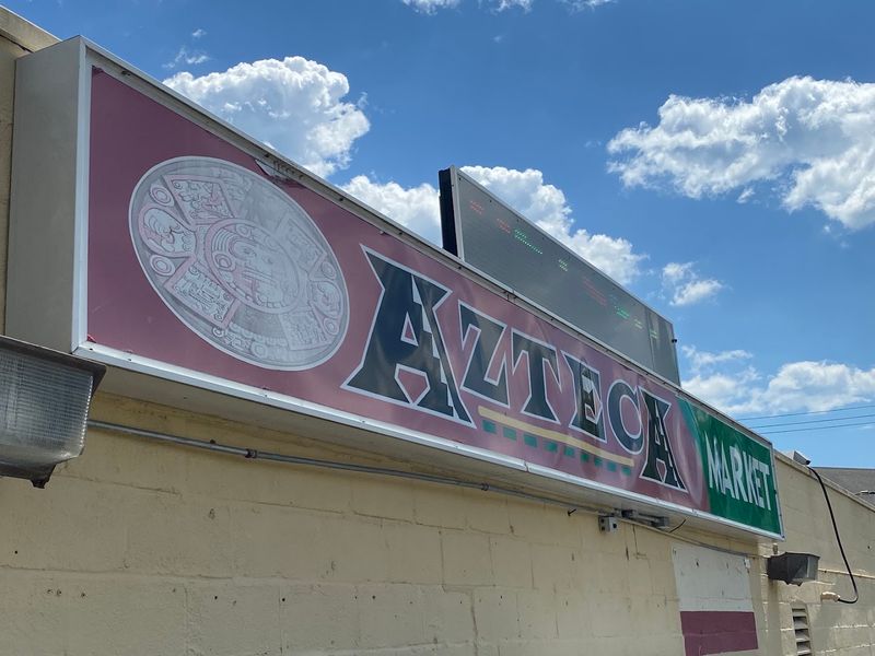 Azteca Market, Bridgeport