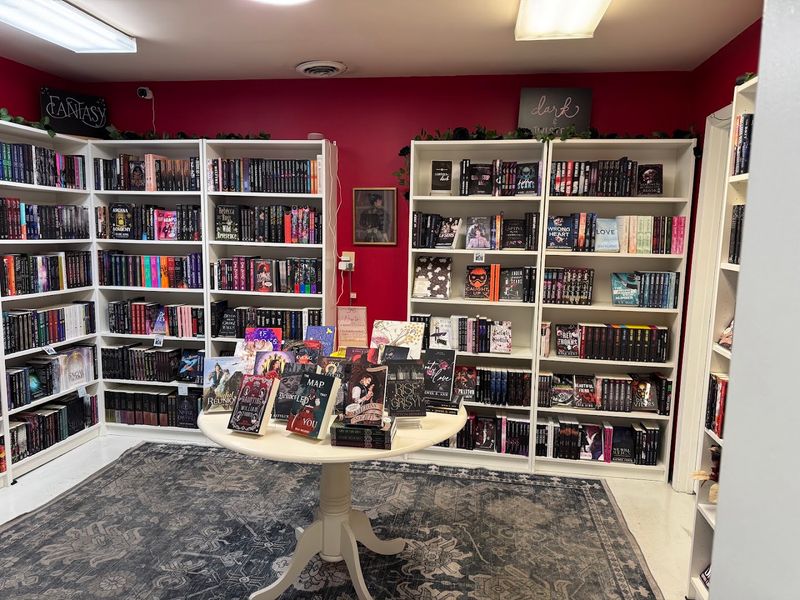12 Kentucky Bookstores So Charming You'll Forget Your Phone Exists - Decor Hint A Novel Romance
