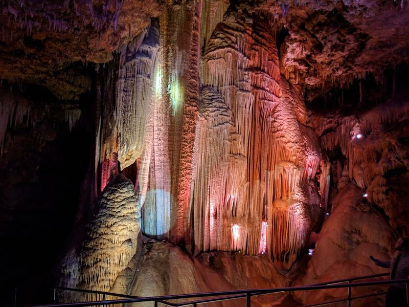 Meramec Caverns, Sullivan