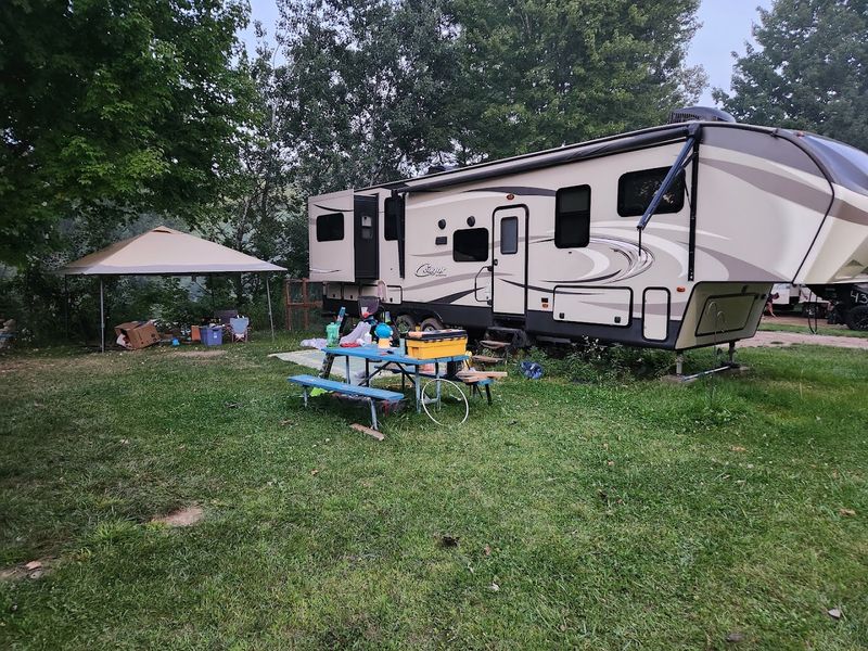 Bluebird Campground, La Crosse